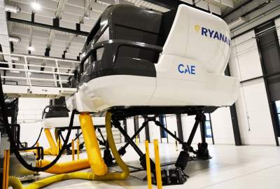 W Krakowie otwarto centrum symulatorowo-treningowe Ryanair. Odlotowe wyposażenie - zdjęcie 43