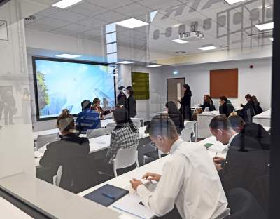 W Krakowie otwarto centrum symulatorowo-treningowe Ryanair. Odlotowe wyposażenie - zdjęcie 40