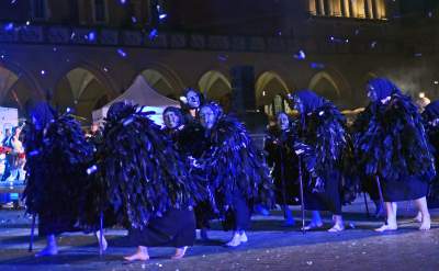 Nocna parada na Rynku Głównym. Dosłownie odlot! - zdjęcie 36