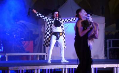 Nocna parada na Rynku Głównym. Dosłownie odlot! - zdjęcie 4