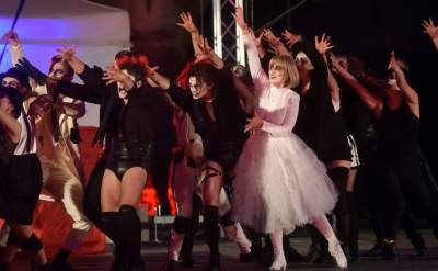 Nocna parada na Rynku Głównym. Dosłownie odlot! - zdjęcie 11