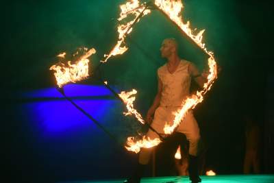 Nocna parada na Rynku Głównym. Dosłownie odlot! - zdjęcie 26