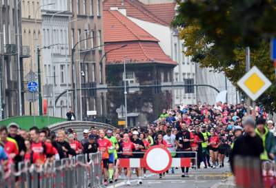 Kraków miastem biegaczy, super atmosfera podczas Cracovia Półmaratonu - zdjęcie 24