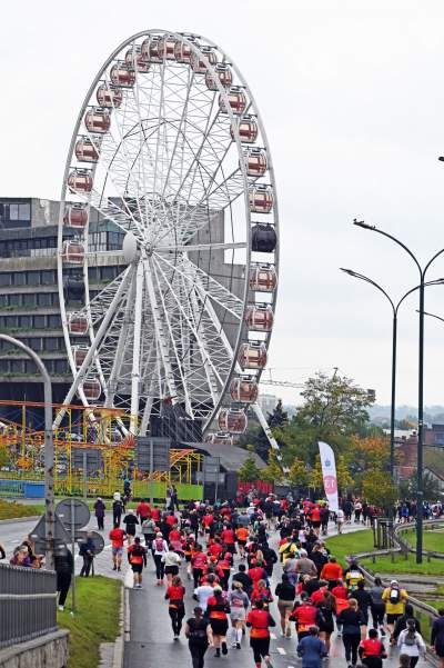 Kraków miastem biegaczy, super atmosfera podczas Cracovia Półmaratonu - zdjęcie 38