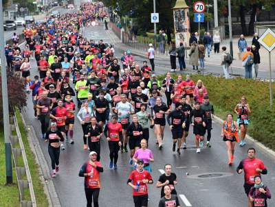 Kraków miastem biegaczy, super atmosfera podczas Cracovia Półmaratonu - zdjęcie 10