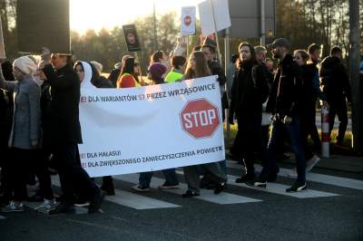 Protest przeciwko budowie nowej zakopianki do Myślenic. Blokowali drogę - zdjęcie 17