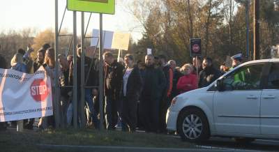 Protest przeciwko budowie nowej zakopianki do Myślenic. Blokowali drogę - zdjęcie 15