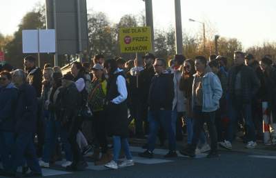 Protest przeciwko budowie nowej zakopianki do Myślenic. Blokowali drogę - zdjęcie 13