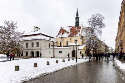 Zima zagościła w Krakowie, miasto wygląda bajecznie! - zdjęcie 3