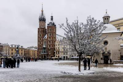 Zima zagościła w Krakowie, miasto wygląda bajecznie! - zdjęcie 13
