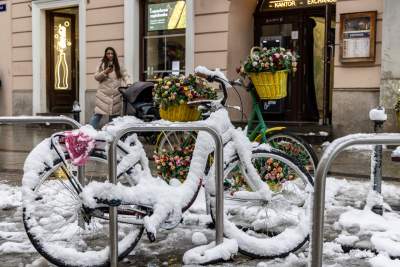 Zima zagościła w Krakowie, miasto wygląda bajecznie! - zdjęcie 6