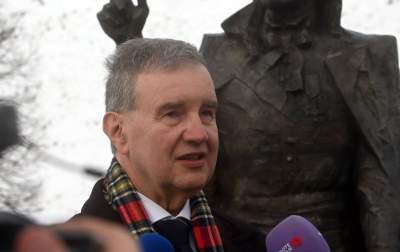 Kopiec Kościuszki udekorowany po nowemu, są dwie nowe flagi - zdjęcie 21