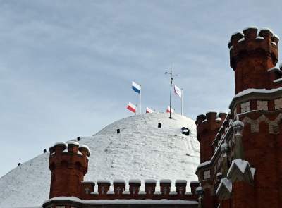 Kopiec Kościuszki udekorowany po nowemu, są dwie nowe flagi - zdjęcie 39