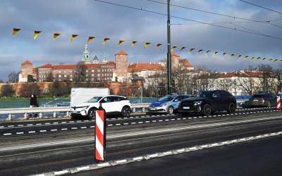 Prezydent Krakowa wpuścił auta na Most Grunwaldzki. Sam wsiadł na rower - zdjęcie 11