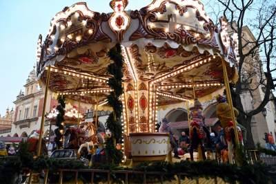 Jarmark Bożonarodzeniowy w Krakowie: karuzela, drożyzna i bogactwo - zdjęcie 2