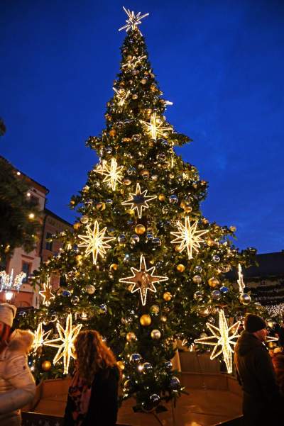 Jarmark Bożonarodzeniowy w Krakowie: karuzela, drożyzna i bogactwo - zdjęcie 38