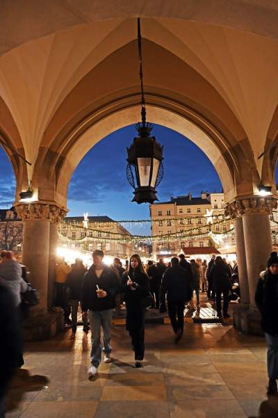 Jarmark Bożonarodzeniowy w Krakowie: karuzela, drożyzna i bogactwo - zdjęcie 36