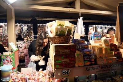 Jarmark Bożonarodzeniowy w Krakowie: karuzela, drożyzna i bogactwo - zdjęcie 42