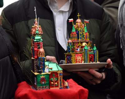 Co i kto trafił do tegorocznych szopek krakowskich? Zobaczcie - zdjęcie 32