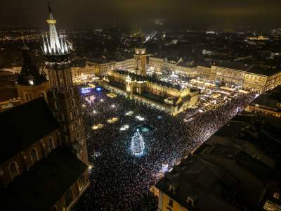 Kraków już w świątecznym nastroju, wygląda magicznie - zdjęcie 4