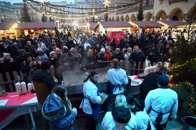 Rekord Polski w gotowaniu żurku. W Krakowie przygotowano 220 kilogramów zupy - zdjęcie 10
