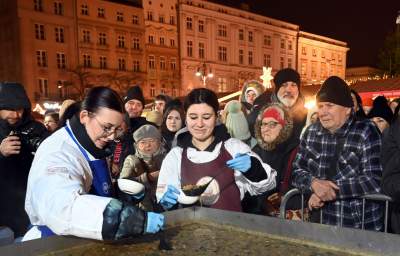 Rekord Polski w gotowaniu żurku. W Krakowie przygotowano 220 kilogramów zupy - zdjęcie 22