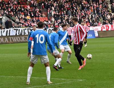Noworoczny trening Cracovii. Piłkarze w nietypowych koszulkach - zdjęcie 27