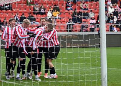 Noworoczny trening Cracovii. Piłkarze w nietypowych koszulkach - zdjęcie 19