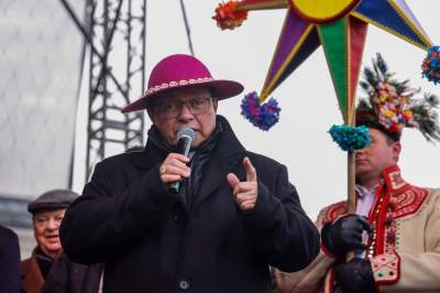 Orszak Trzech Króli w Krakowie: tłumy na Rynku Głównym - zdjęcie 19