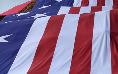 Amerykańska flaga na Kopcu Kościuszki, ambasador USA przeciął wstęgę - zdjęcie 22