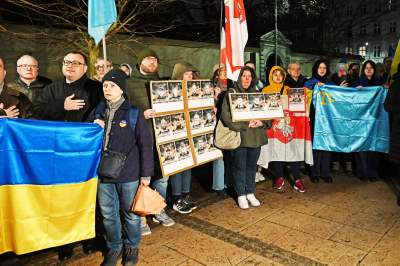 Kraków solidarny w walczącą Ukrainą, w rocznicę zbrodniczej rosyjskiej napaści - zdjęcie 24