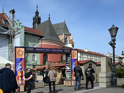 Najbardziej krakowski kiermasz wiosenny, na Małym Rynku - zdjęcie 1