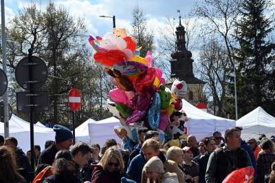 Krakowski Emaus: piękna tradycja i przytłaczający kicz - zdjęcie 27