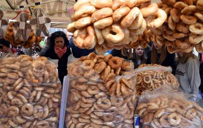Krakowski Emaus: piękna tradycja i przytłaczający kicz - zdjęcie 35