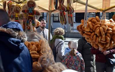 Krakowski Emaus: piękna tradycja i przytłaczający kicz - zdjęcie 28