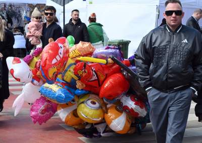 Krakowski Emaus: piękna tradycja i przytłaczający kicz - zdjęcie 37