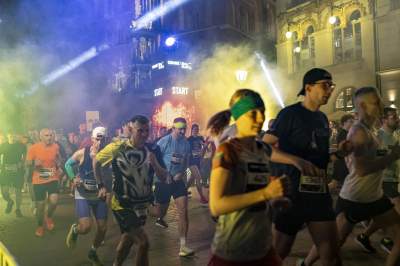 Niesamowita atmosfera nocnego biegania w Krakowie - zdjęcie 13