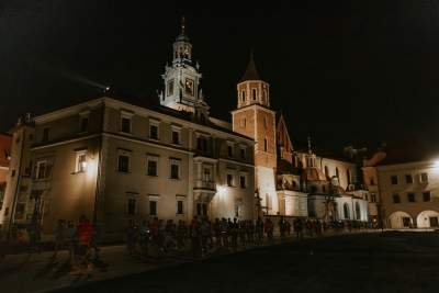 Niesamowita atmosfera nocnego biegania w Krakowie - zdjęcie 4