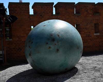 Niesamowite obiekty w ogrodach wawelskich. To trzeba zobaczyć - zdjęcie 12