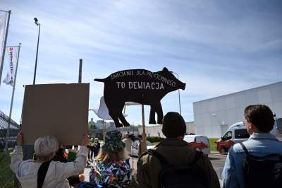 "Zabijanie dla hobby to patologia", protest w Krakowie - zdjęcie 11