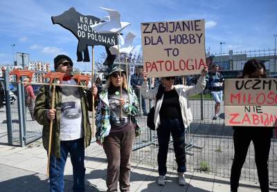 "Zabijanie dla hobby to patologia", protest w Krakowie - zdjęcie 4