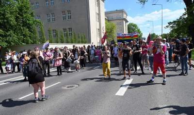 "Nie rzucim ziemi". Tak wyglądał 22. Marsz Równości w Krakowie - zdjęcie 32
