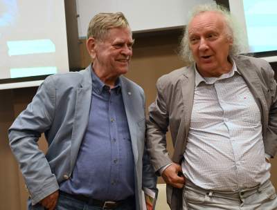 Tłumy na spotkaniu z prof. Jackiem Majchrowskim. Napisał książkę "Bylem prezydentem Krakowa" - zdjęcie 22