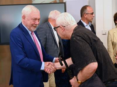 Tłumy na spotkaniu z prof. Jackiem Majchrowskim. Napisał książkę "Bylem prezydentem Krakowa" - zdjęcie 1