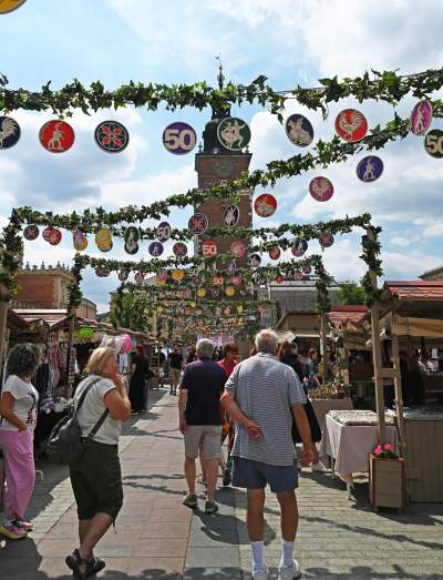 Stragany znów wypelniły Rynek Główny w Krakowie - zdjęcie 3