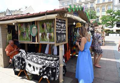 Stragany znów wypelniły Rynek Główny w Krakowie - zdjęcie 31