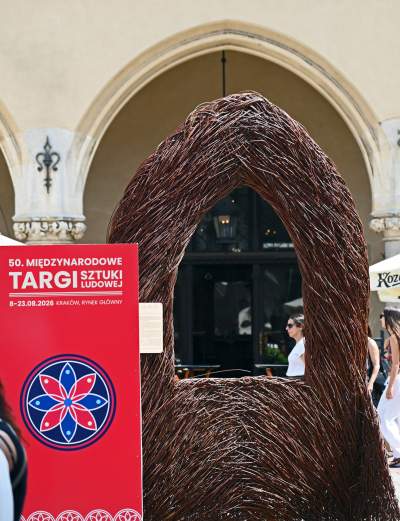 Stragany znów wypelniły Rynek Główny w Krakowie - zdjęcie 60