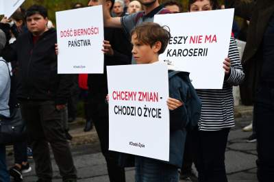Godzina ciszy w miejscu tragedii. Protest mieszkańców Krakowa - zdjęcie 17
