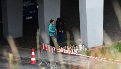 Godzina ciszy w miejscu tragedii. Protest mieszkańców Krakowa - zdjęcie 20