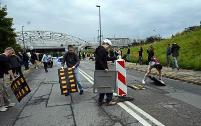Godzina ciszy w miejscu tragedii. Protest mieszkańców Krakowa - zdjęcie 5